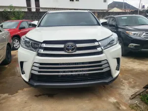 Toyota Highlander Limited V6 4x2 (3.5L 6cyl 6A) 2016 White