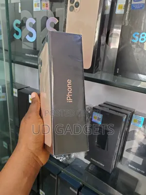 New Apple iPhone 11 Pro Max 512 GB Gold