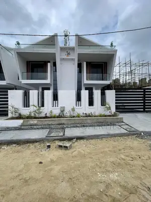 4bdrm Duplex in Ikota, Lagos Island / Lagos Island for sale