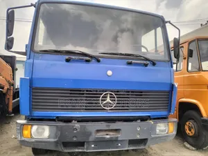 Mercedes Benz 914 Truck