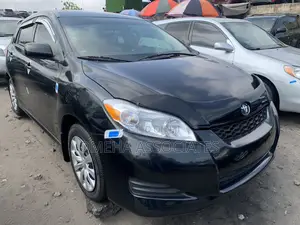 Toyota Matrix XRS Hatchback FWD (2.4L 4cyl 5A) 2010 Black
