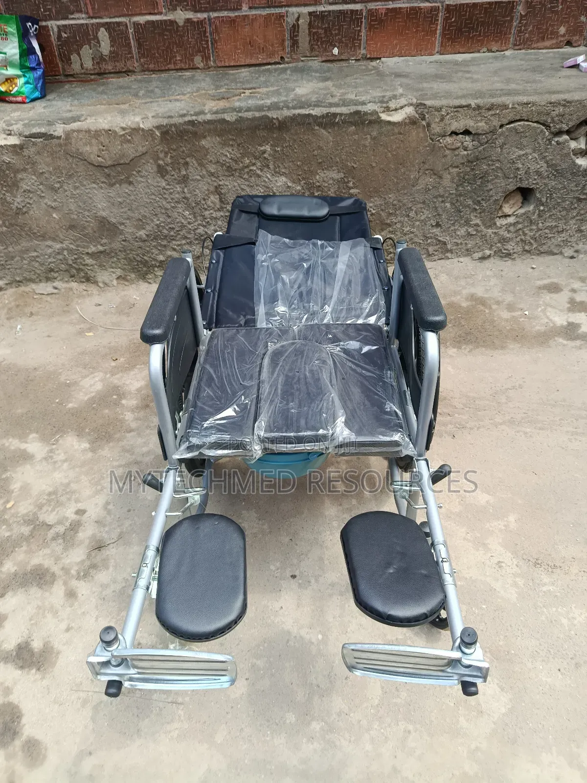 Commode Wheelchair