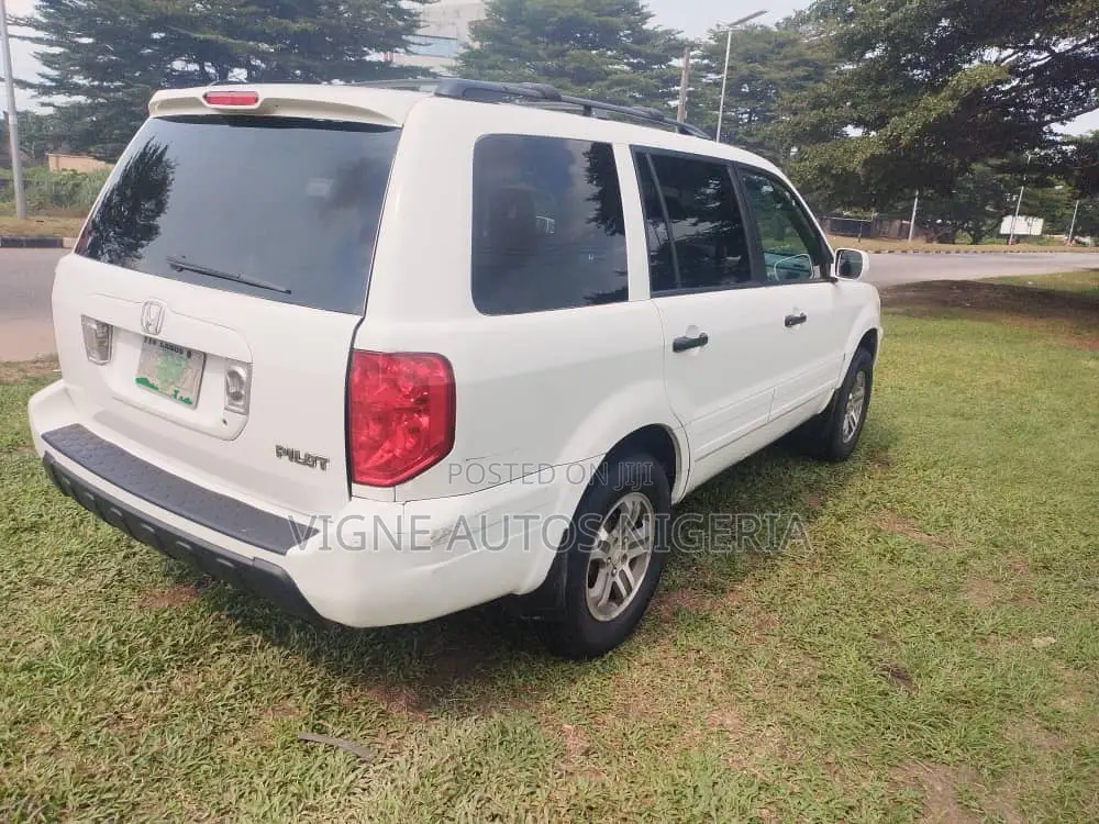 Honda Pilot EX 4x4 (3.5L 6cyl 5A) 2004 White