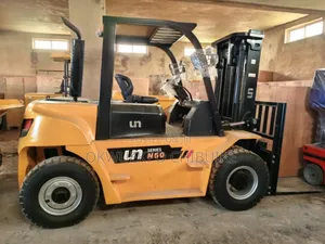Un Forklift 5ton Brand New One