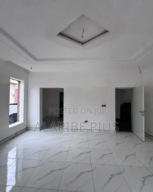 6bdrm Duplex in Fully Detached, Wuse 2 for sale