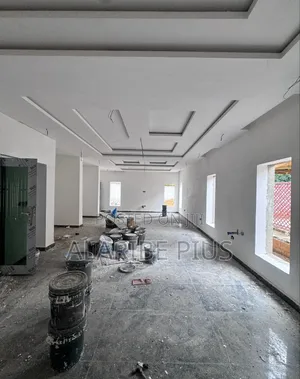 6bdrm Duplex in Fully Detached, Wuse 2 for sale