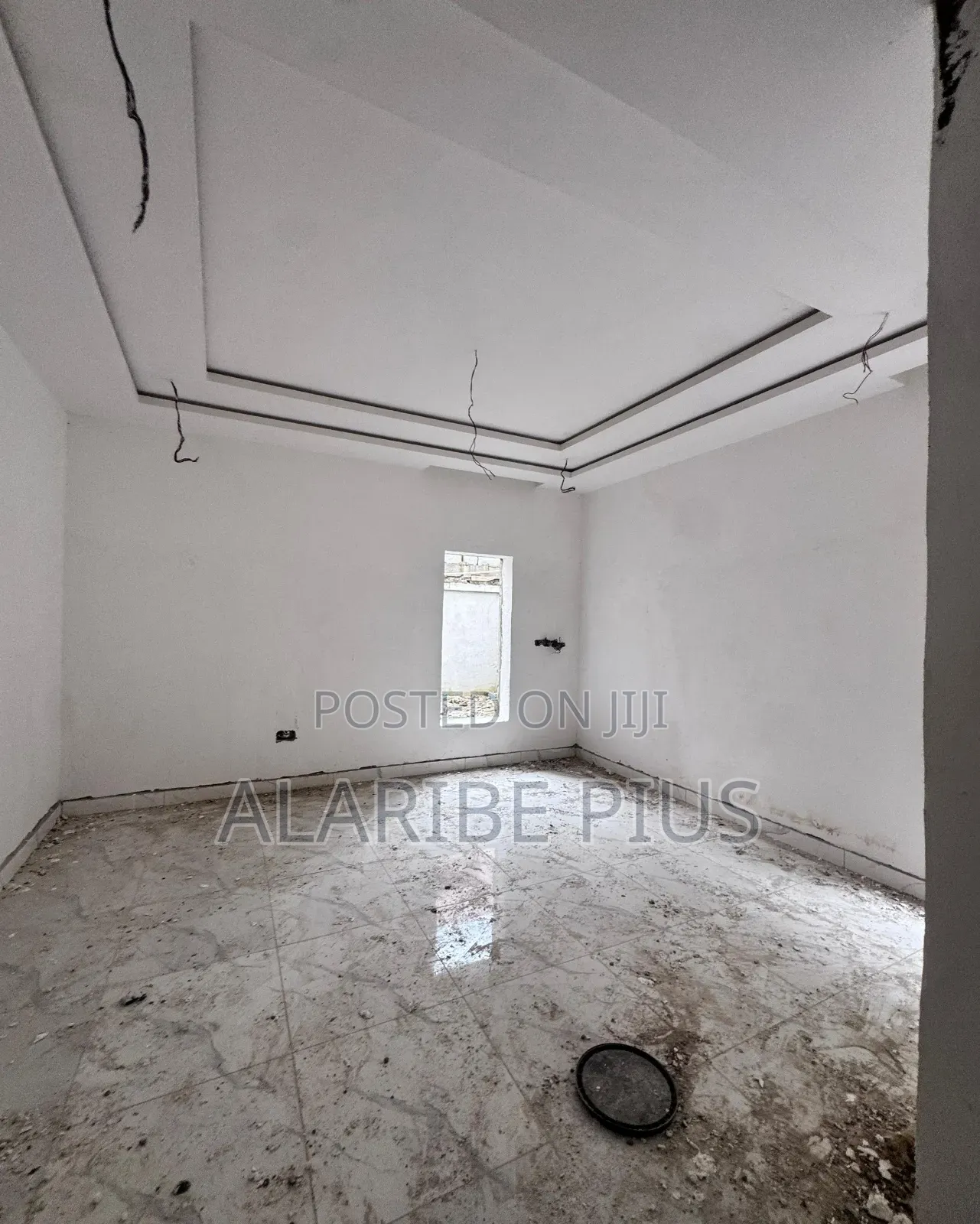 6bdrm Duplex in Fully Detached, Wuse 2 for sale