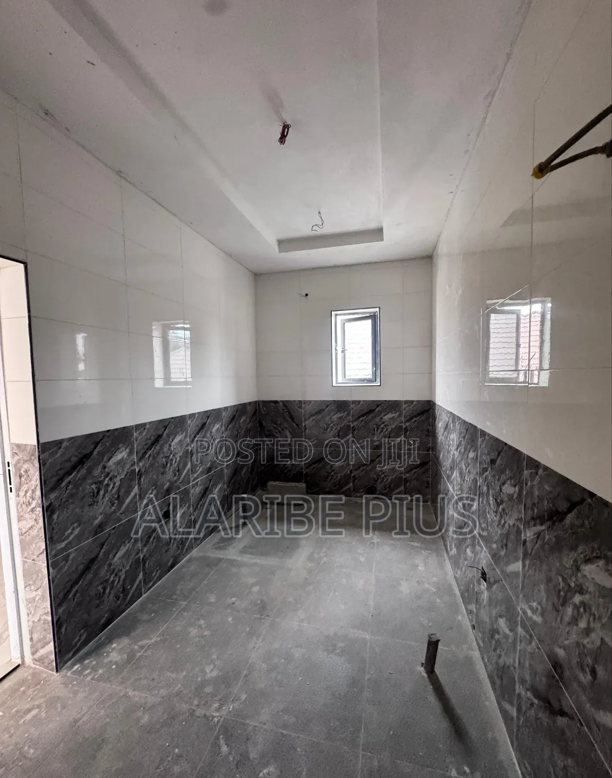 6bdrm Duplex in Fully Detached, Wuse 2 for sale