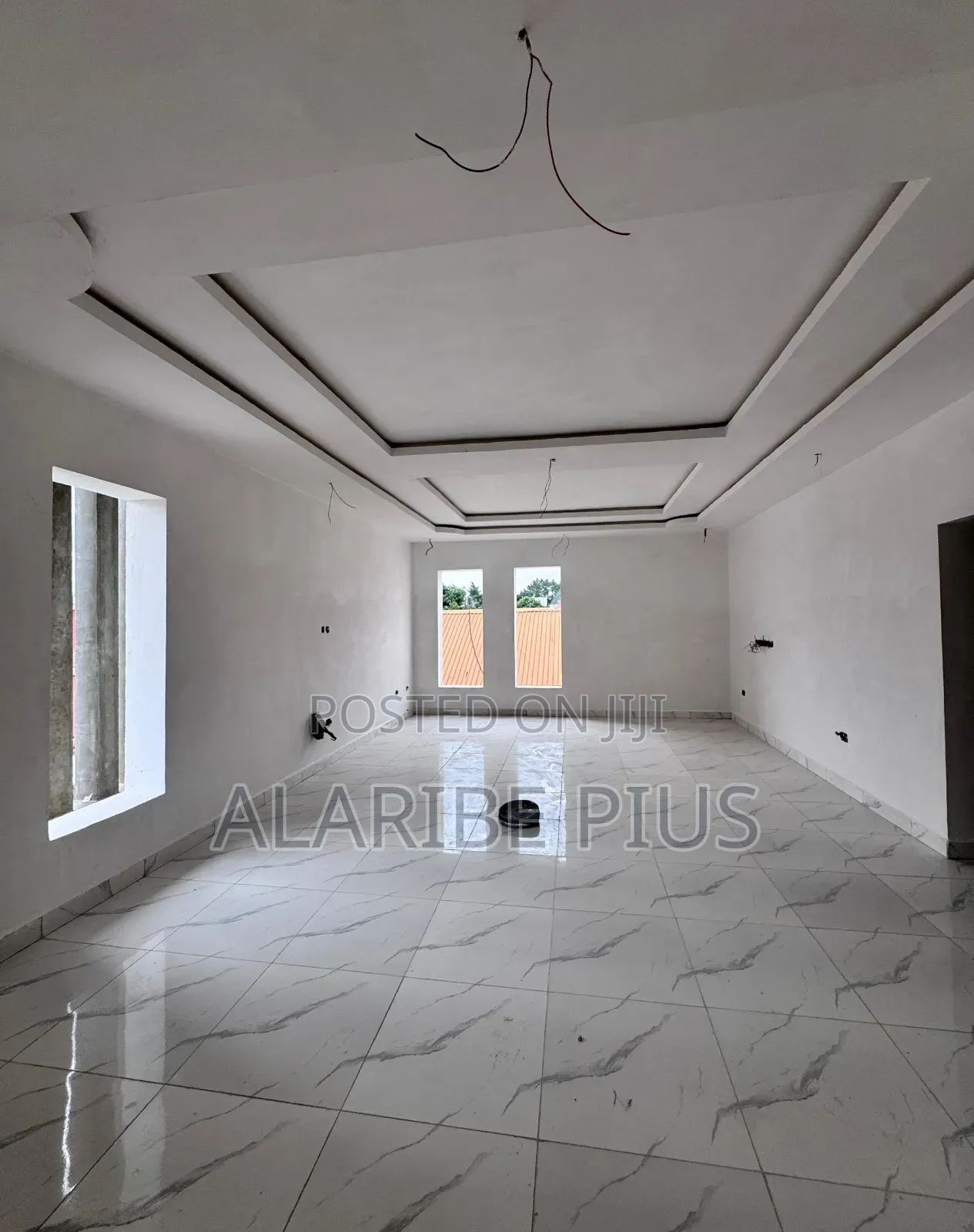 6bdrm Duplex in Fully Detached, Wuse 2 for sale