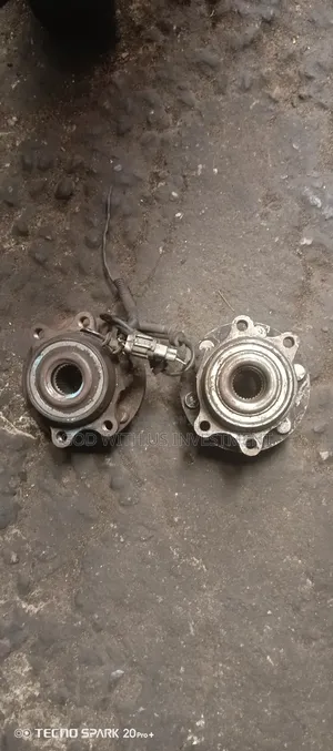 Front Hub for Pathfinder 2005