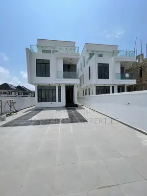 5bdrm Duplex in Lekki Phase 1 for sale
