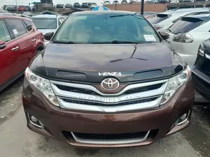 Toyota Venza XLE 4dr Wagon AWD (2.7L 4cyl 6A) 2015 Brown