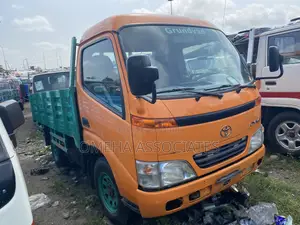 Toyota Dyna 150 6tyres Latest Model