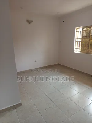 3bdrm Apartment in Abimbola Awoliyi, Oko-Oba for rent