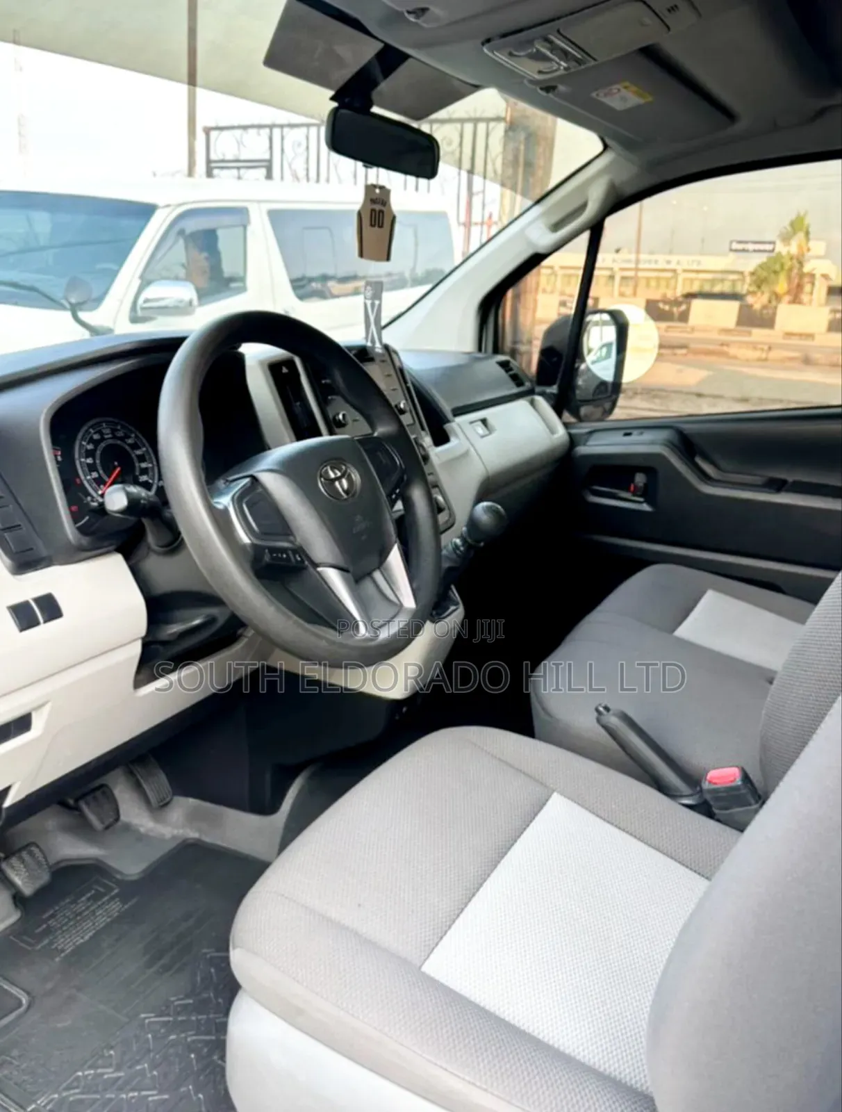Toyota HiAce 2024 White