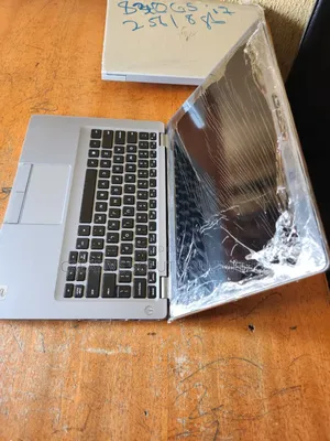 Laptop Dell Latitude 5410 4GB Intel Core I7 HDD 256GB