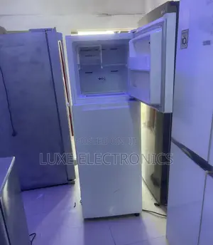 Samsung 300liters Digital Inverter Double Door Refrigerator