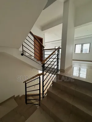 4bdrm Townhouse / Terrace in Banana Island for rent