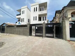 6bdrm Duplex in Apple Junction for sale