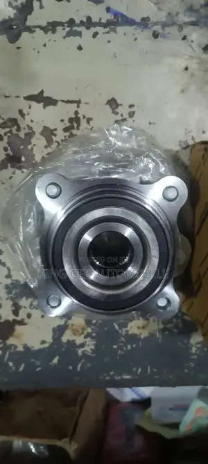 Front Hub Toyota Tundra,Lx570, Land Cruiser, Sequoia 2015