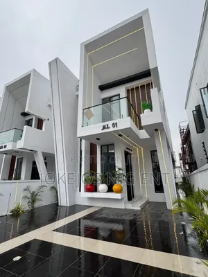 5bdrm Duplex in Ikota Gra Lekki for sale
