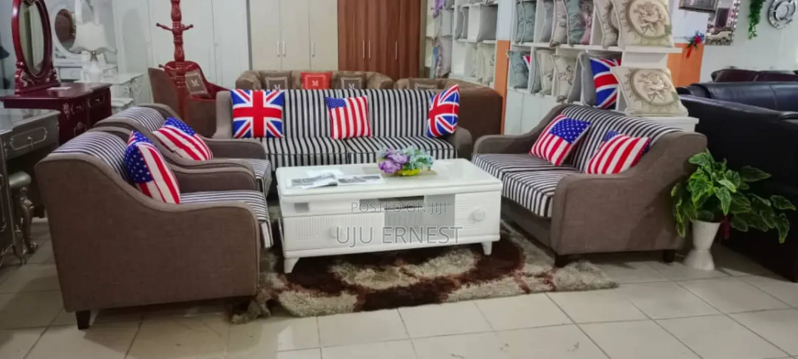 Imported 7seater Sofa Set With 7 Throw Pillows