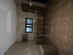 3bdrm Block of Flats in Jahi By Gilmore for rent
