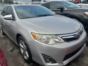 Toyota Camry LE 4dr Sedan (2.5L 4cyl 6A) 2013 Silver