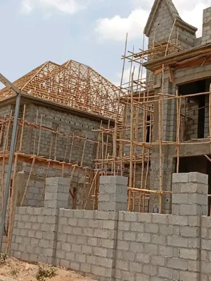 Plaza Building Construction