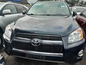 Toyota RAV4 Limited AWD (2.5L 4cyl 6A) 2013