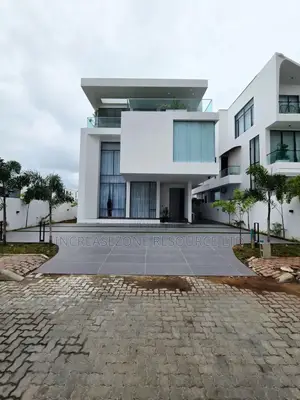 5bdrm Duplex in Ikate for sale
