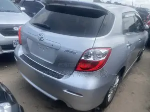 Toyota Matrix 2011 Silver