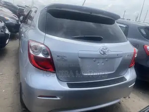 Toyota Matrix 2011 Silver