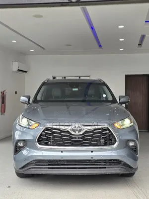 Toyota Highlander Platinum 2022 Blue