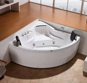 Jacuzzi 150 by 150