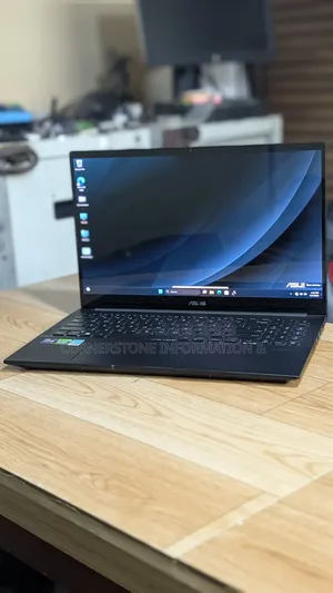 Laptop Asus Q551 16GB Intel Core i9 SSD 1T