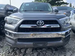 Toyota 4-Runner Limited 4dr SUV 4WD (4.0L 6cyl 5A) 2015 Gray