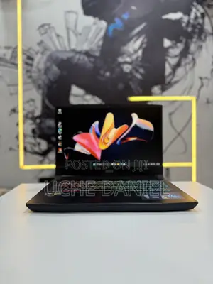 Laptop MSI Katana 15 16GB AMD Ryzen 7 SSD 1T