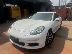Porsche Panamera 2016 White
