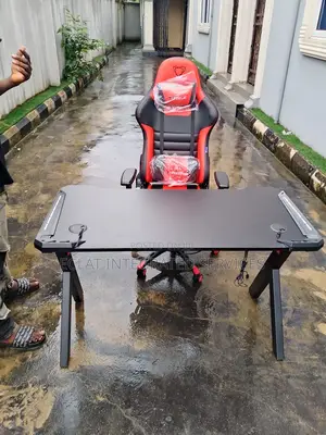 Table And Chair For Work+Gamers