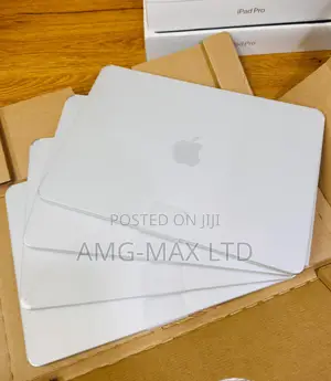 New Laptop Apple MacBook Air 2024 M3 13-inch 8GB Apple M3 SSD 256GB