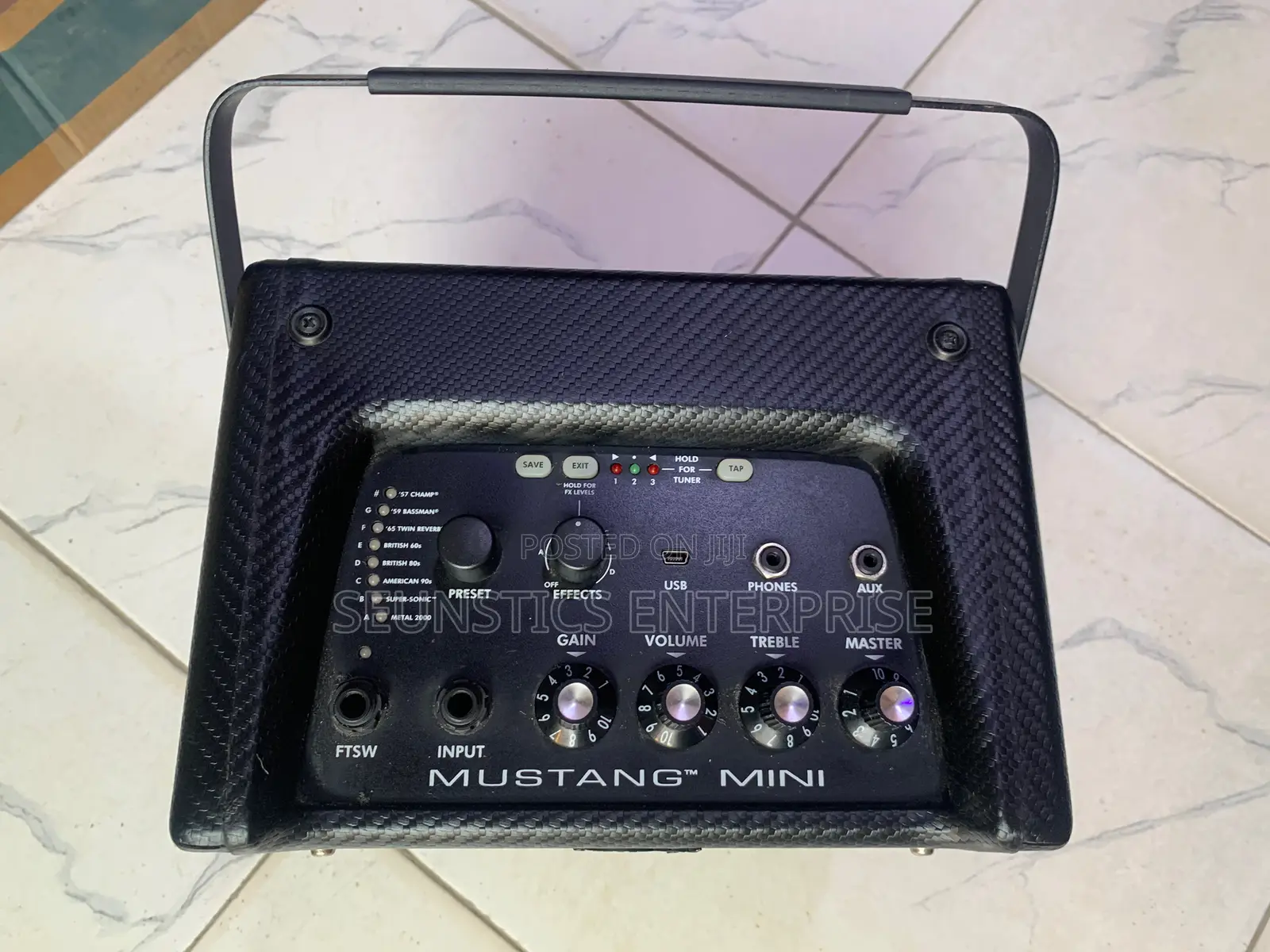 Fender Mustang Mini Guitar Amplifier (Combo)