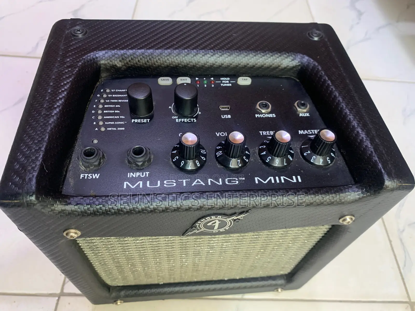 Fender Mustang Mini Guitar Amplifier (Combo)