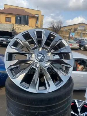 20 Inches Alloyed Wheel Rim for Toyota Land Cruiser Prado and Lexus Gx