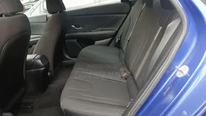 Hyundai Elantra SE 2021 Blue