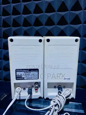 Title: Clean UK Used Roland MA-8 Stereo Micro Monitor Speakers (Pair)