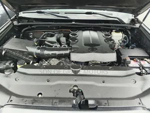 Toyota 4-Runner 2015 Gray