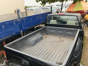 Toyota Tacoma 2000 Black