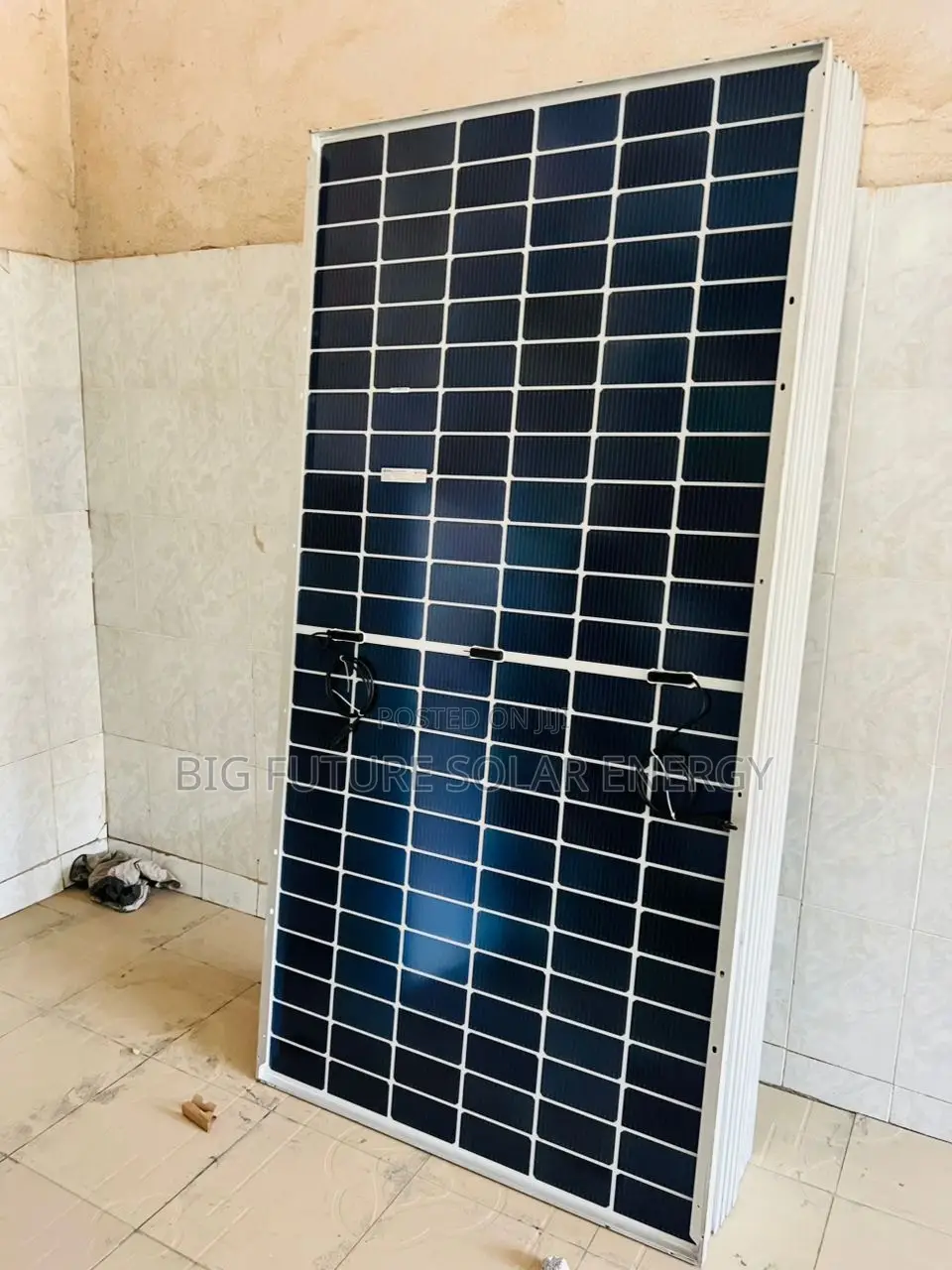 585watts Bificial Solar Panel 144cells
