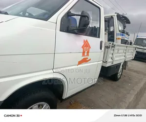Volkswagen Transporter 2004 White